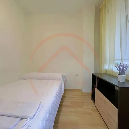 Διαμέρισμα Charming Studio In Center